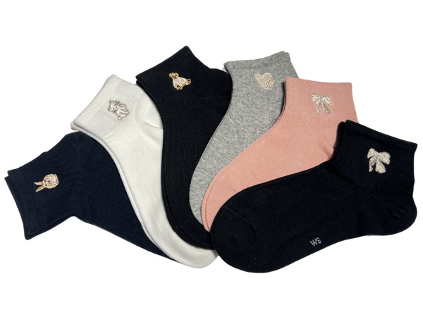 6 pairs of women's low-cut socks - knitted-in patterns