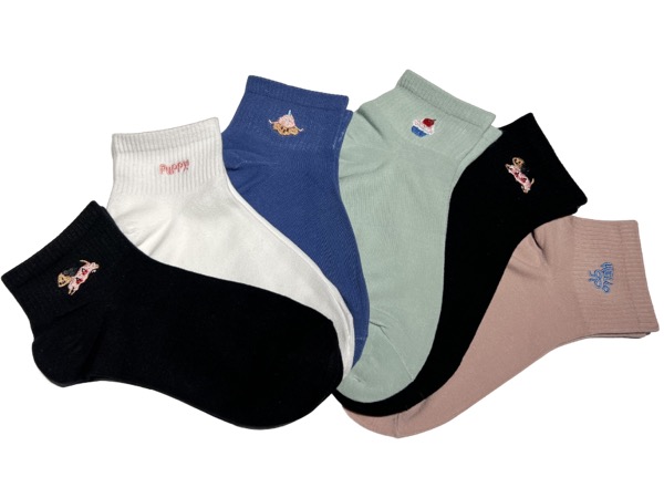 6 pairs of women's low-cut socks - knitted-in patterns